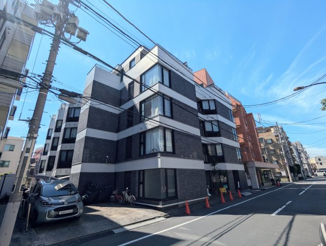 ビューパレー新宿新都心の外観