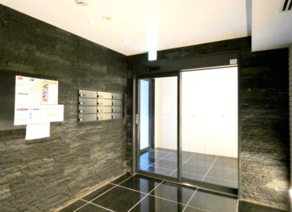 PASEO中目黒　敷金0　角部屋　オートロックのロビー