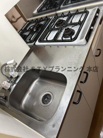 仲介手数料０円！アンプルールフェールVertのキッチン