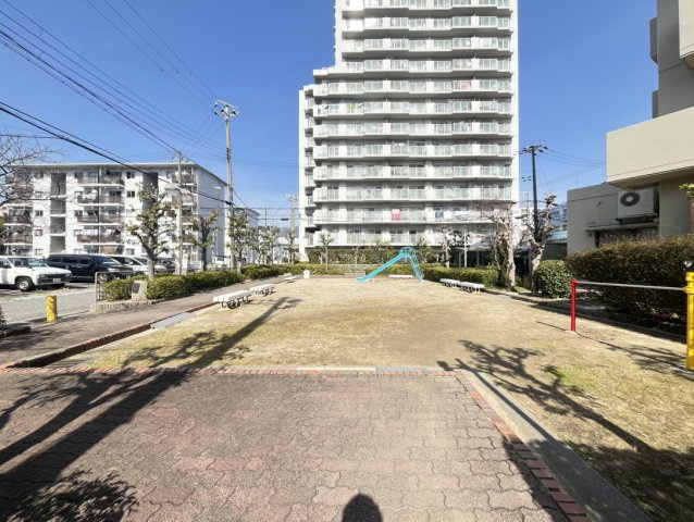 ユニハイム魚崎Ⅱ号棟のその他|公開空地。敷地内の広場。