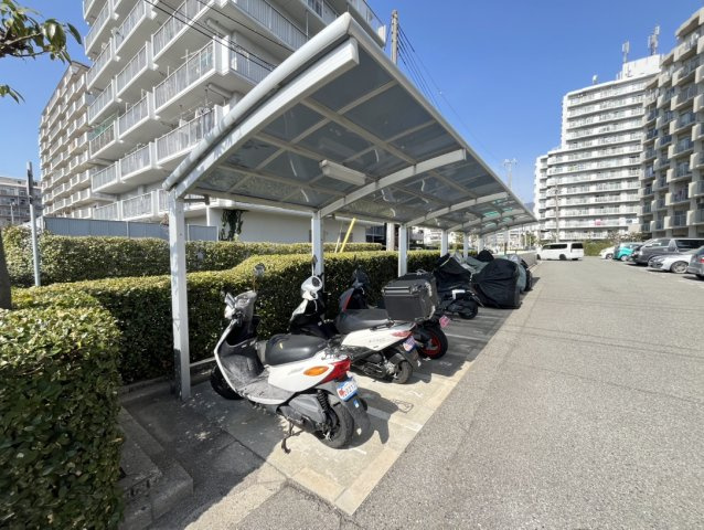 ユニハイム魚崎Ⅱ号棟の駐輪場