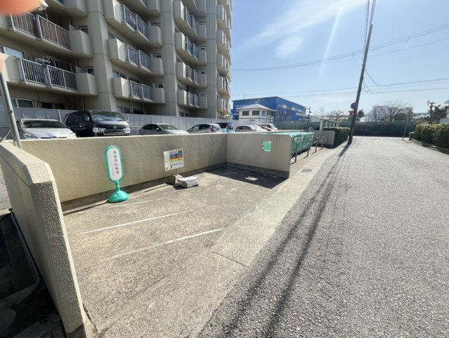 ユニハイム魚崎Ⅱ号棟のその他|ゴミ置き場。