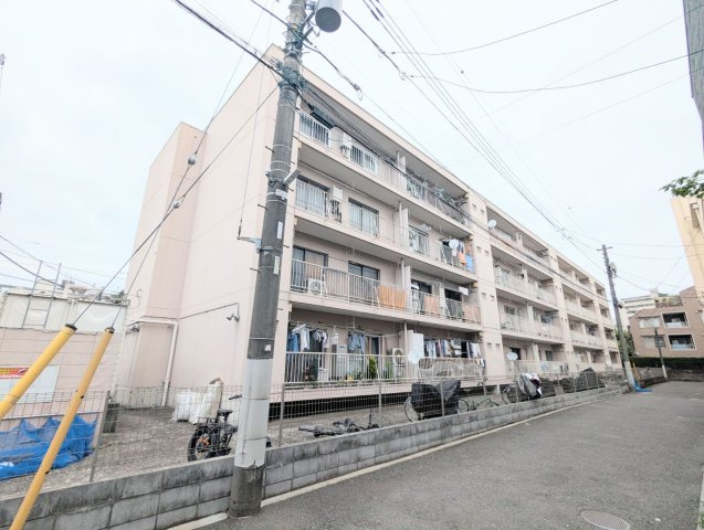 大久保マンションの外観