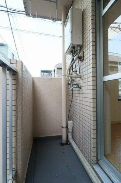 アレイム東北沢のバルコニー