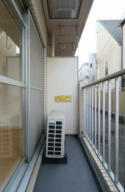 アレイム東北沢のバルコニー