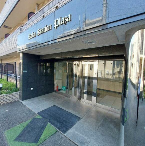 ROKA STATION PLAZAのエントランス