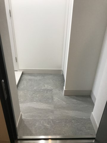クレヴィスタ板橋志村の玄関