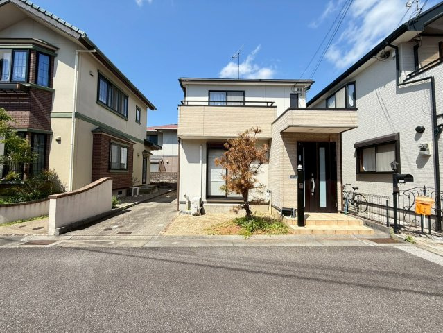 神戸市西区持子１丁目戸建の和室|掲載写真の一部は、室内イメージをお伝えするために画像補正（荷物の消去等）を行っています。現況を優先してください。