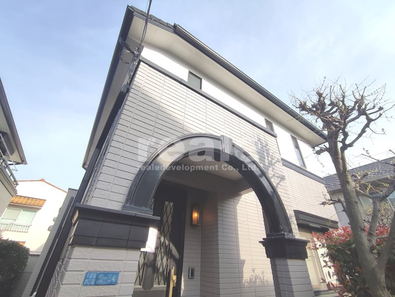 三鷹市下連雀６丁目の一戸建て