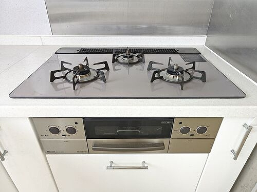ＧＡタワーのキッチン|3口ガスコンロ