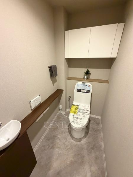 シンフォニア高崎城址のトイレ|温水シャワー洗浄機能付きです。