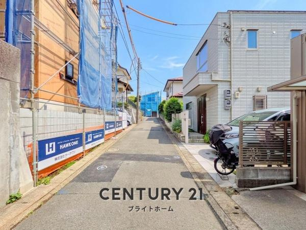 横浜市旭区今宿２丁目の新築一戸建の前面道路含む現地写真|陽当りの良さ、住環境を現地にてご確認下さい！
周辺環境も合わせてご案内させていただきます！