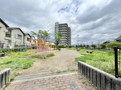 【その他】 | クローバーハイツ初芝ヴィプレ | 毎日のお散歩も快適なエリアで、ゆとりある住環境が整っています。