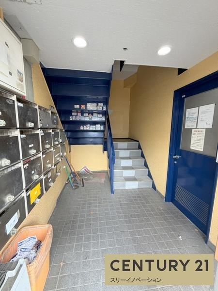大阪市港区築港３丁目の賃貸マンションの駐車場|エントランス部分