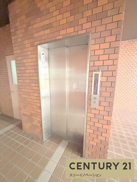 コスモ蓮井のエントランス