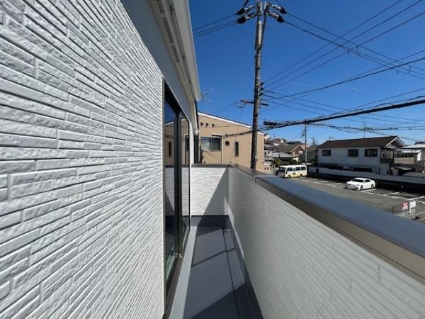 【バルコニー】