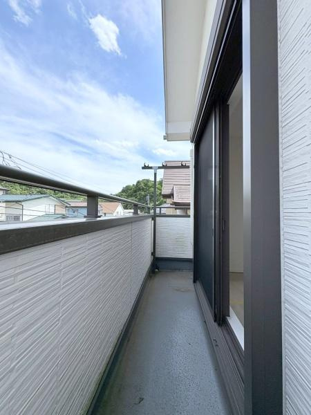 横浜市栄区長倉町の中古一戸建のバルコニー