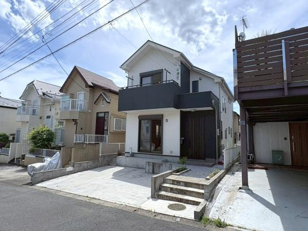 横浜市栄区長倉町の中古一戸建の外観