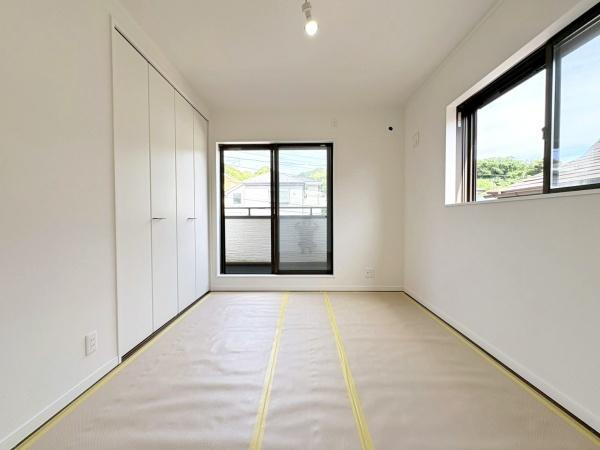 横浜市栄区長倉町の中古一戸建の洋室
