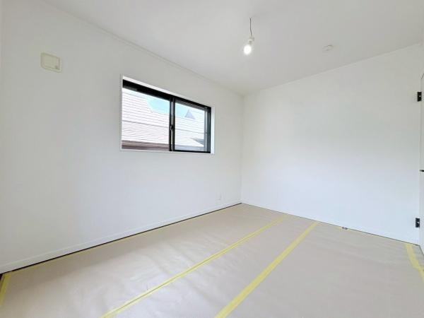 横浜市栄区長倉町の中古一戸建の洋室