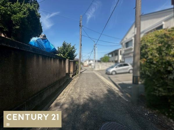 和歌山市宇須2丁目　土地の前面道路含む現地写真