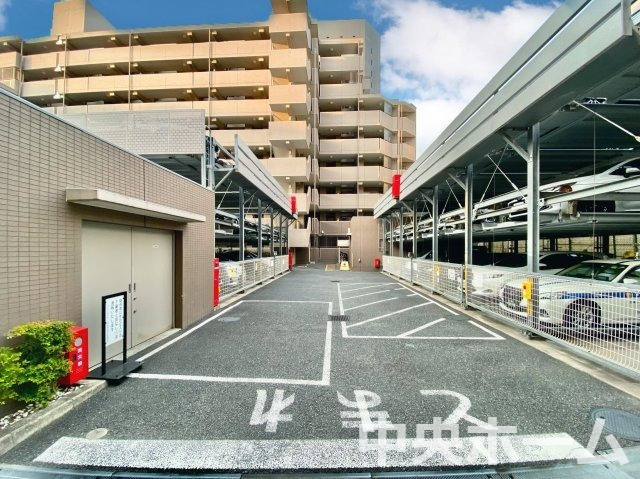 ライオンズステージ門前仲町冬木の駐車場|【敷地内駐車場】最新の空き状況や費用などの詳細は担当スタッフまでお問い合わせください。
