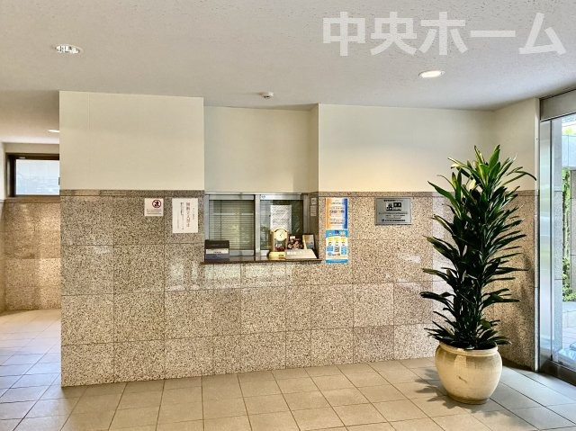 ライオンズステージ門前仲町冬木の現況写真|受付(管理人室)。
