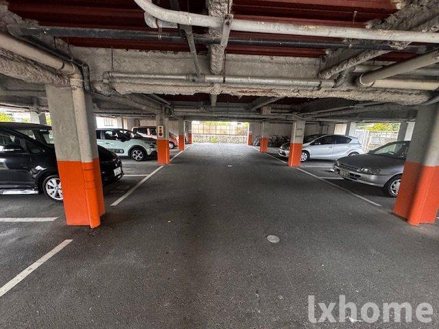 中村10番館の駐車場|駐車場完備です