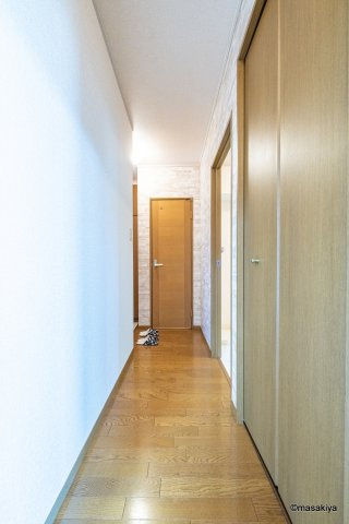 リバーシティーの玄関