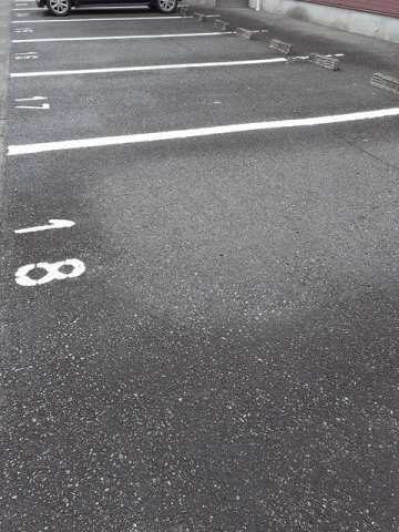 【駐車場】 | オーブリー鳴門　Ａ