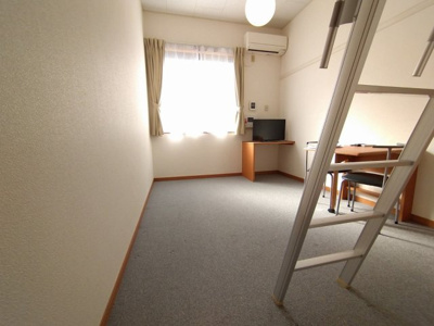 【その他】 | レオパレスコンフォートⅡ | 1階はフローリング仕様です。