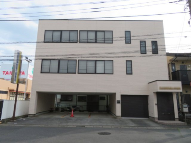 春日部市中央５丁目の事務所