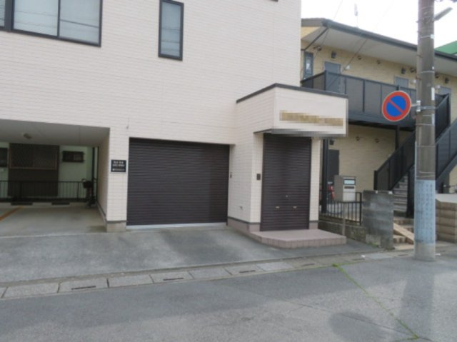 春日部市中央５丁目の事務所