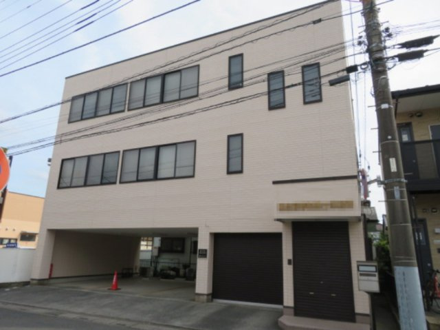 春日部市中央５丁目の事務所