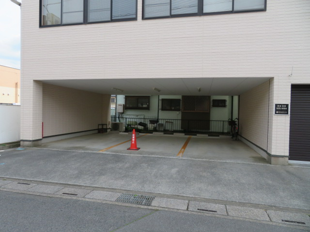 春日部市中央５丁目の事務所