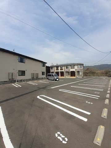 グランデ　フィオーレ　木園　Ｂの駐車場