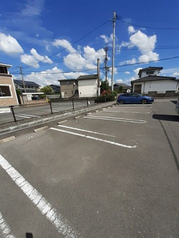 ウエスト・フィールドⅠの駐車場