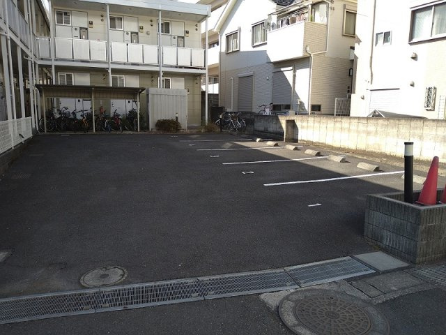 レオパレスＣｈａｒｍＣｏｕｒｔのその他|５台分
