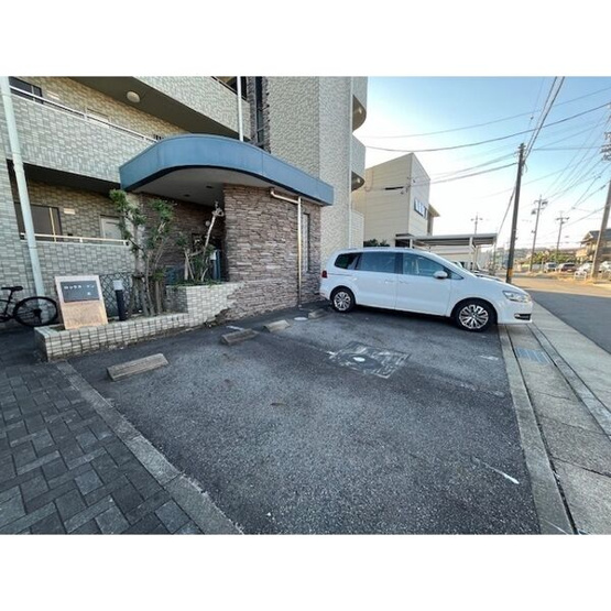 【駐車場】 | ロックガーデン北棟