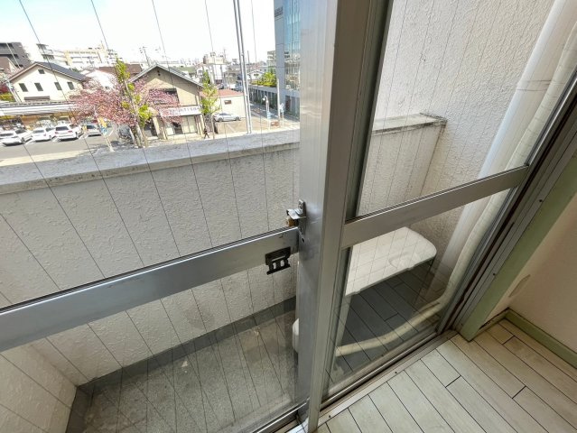花鳥ビルのバルコニー|花鳥ビル