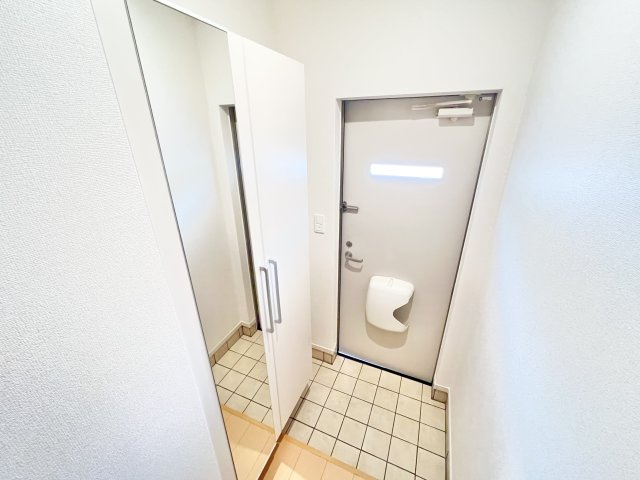 サニーハウスの玄関