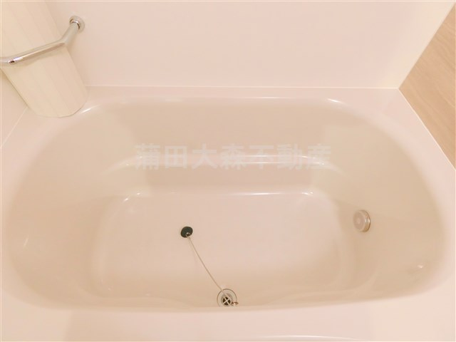 ウェルスクエアイズム蒲田の浴室