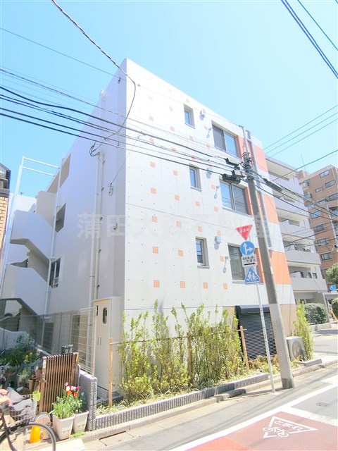 ウェルスクエアイズム蒲田の外観