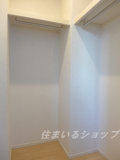 広島市安佐北区上深川町のアパートの設備|ウォークインクローゼット