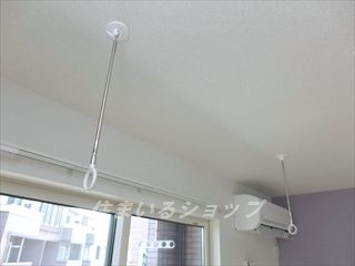 広島市安佐北区上深川町のアパートのその他|便利な室内物干しとエアコン