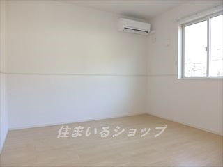 広島市安佐北区上深川町のアパートの寝室|寝室にもエアコン付き
