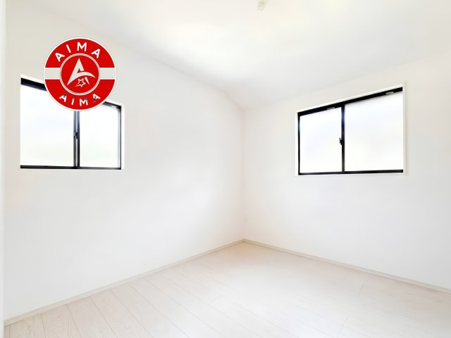 福岡市博多区麦野2丁目第3-2棟（1号棟）　の内観：施工例|採光良好な洋室は全居室、複層ガラスの遮熱効果と断熱効果で、一年中快適に過ごせます。