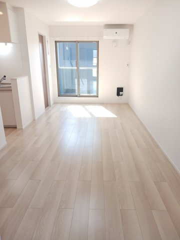 パークサイド針崎　弐番館の居間・リビング