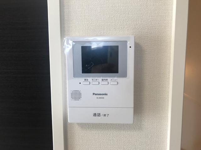 Riverain中央の内装|カメラ付インターホン