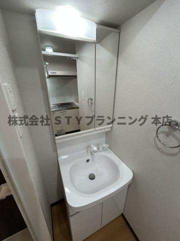 仲介手数料０円！ル・レーヴ向山IIの独立洗面台